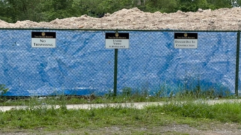 Two Sisters Resort construction signs